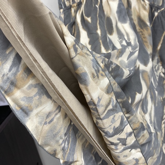 Ladies Slip Dress 6 Banana Republic - Picture 3 of 4